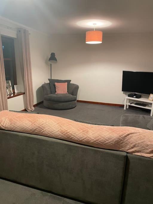 Nevis Apartment Located In Fort William Centre Extérieur photo